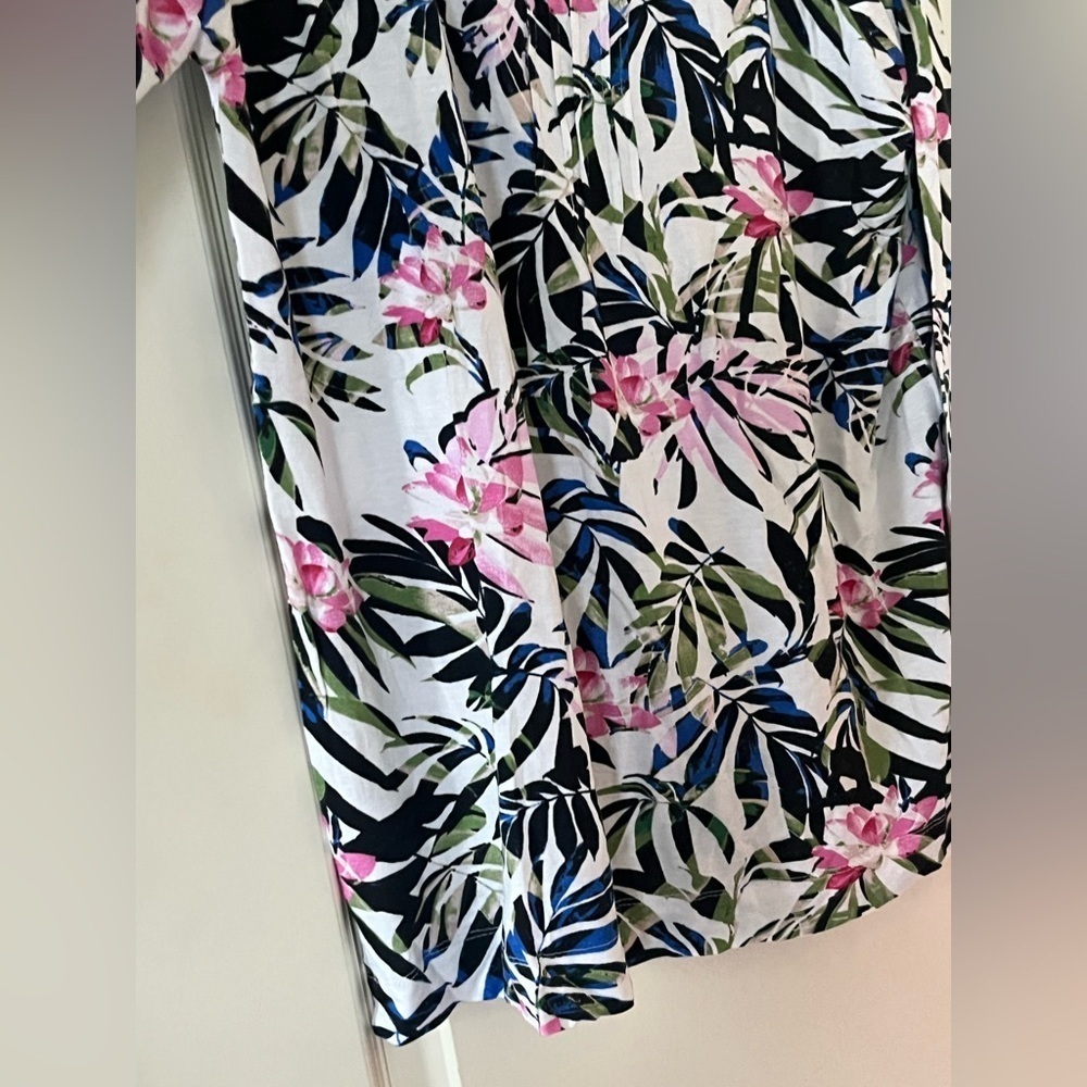 New! Caribbean Joe Floral Print Women's Top Size Medium - Picture 6 of 15
